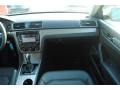 Platinum Gray Metallic - Passat 1.8T SE Photo No. 13