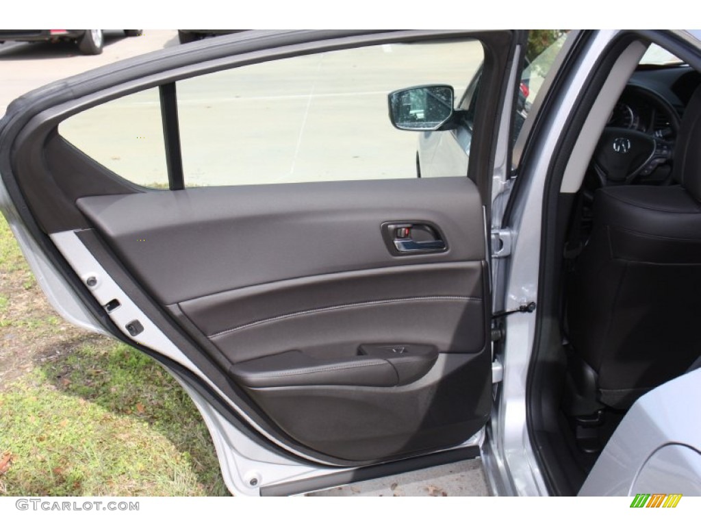 2015 Acura ILX 2.0L Technology Door Panel Photos