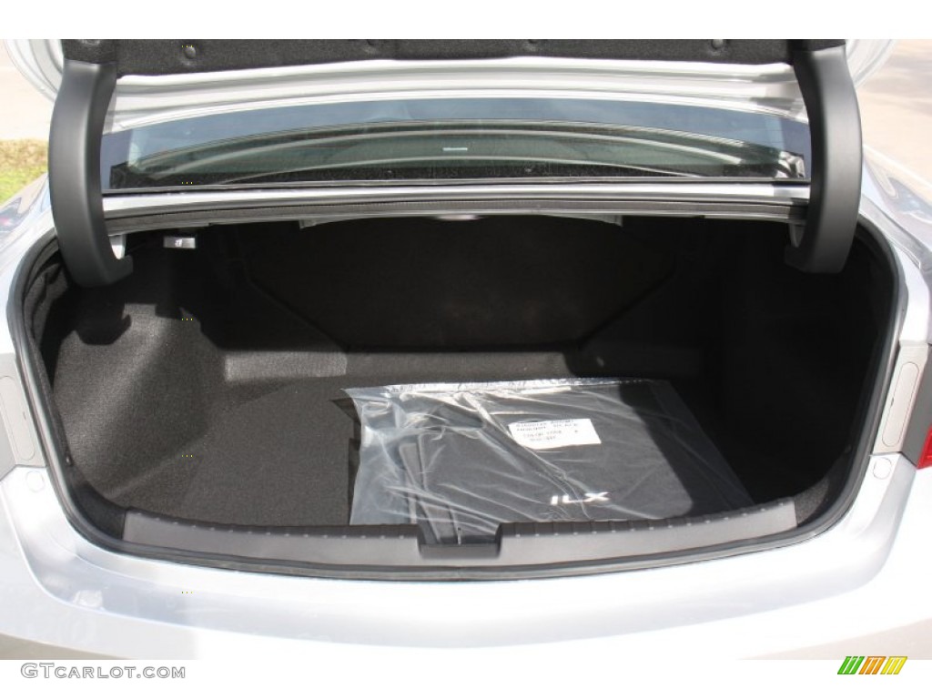 2015 Acura ILX 2.0L Technology Trunk Photos