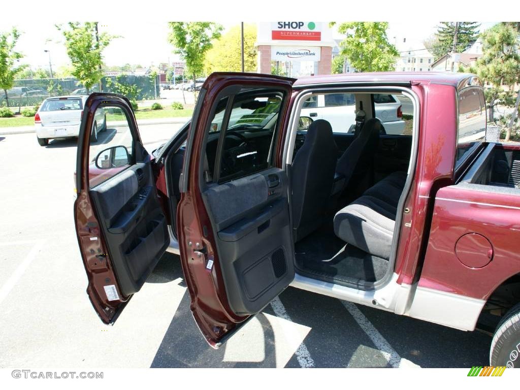 2001 Dakota SLT Quad Cab - Dark Garnet Red Pearl / Dark Slate Gray photo #9