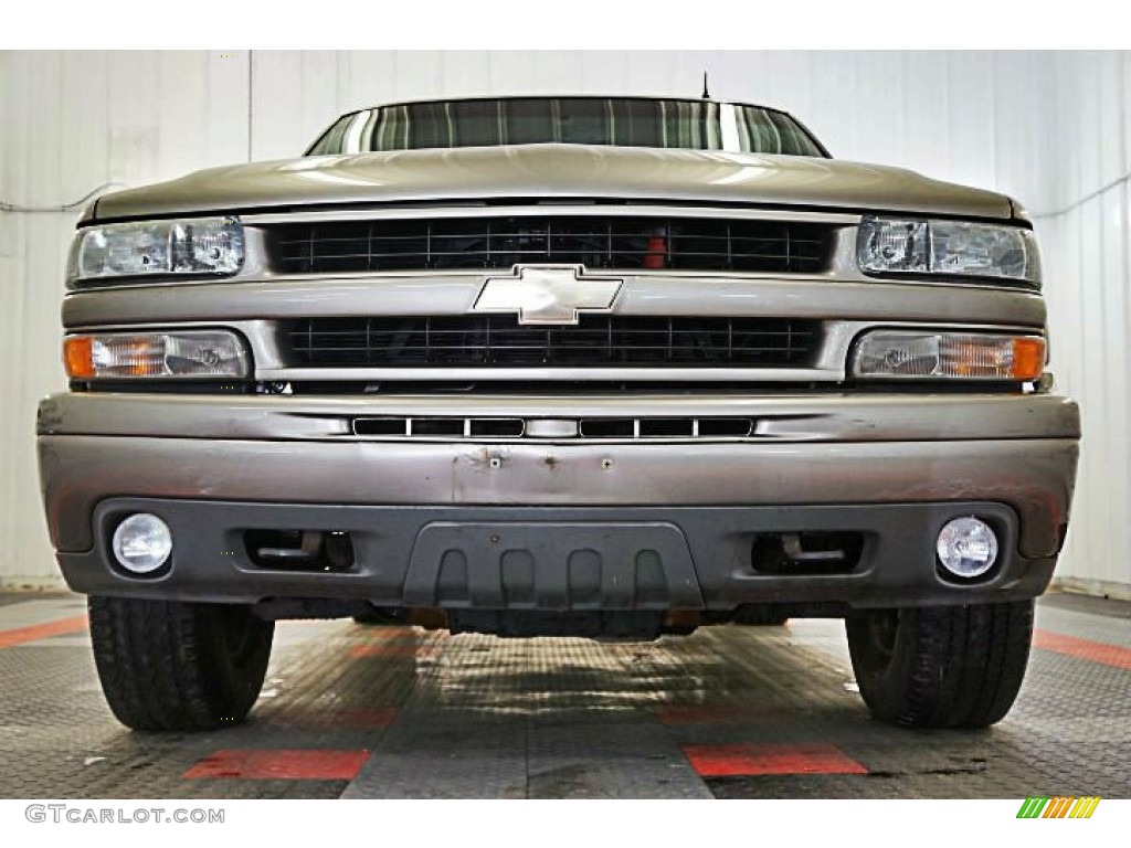 2002 Tahoe Z71 4x4 - Light Pewter Metallic / Tan/Neutral photo #3