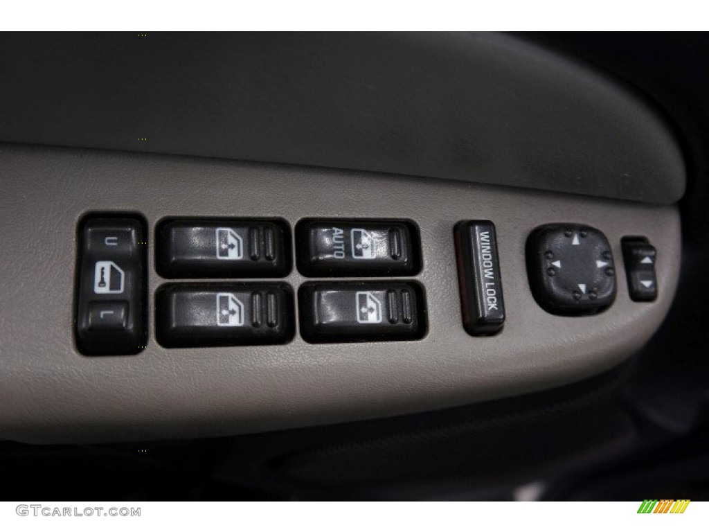 2002 Tahoe Z71 4x4 - Light Pewter Metallic / Tan/Neutral photo #21