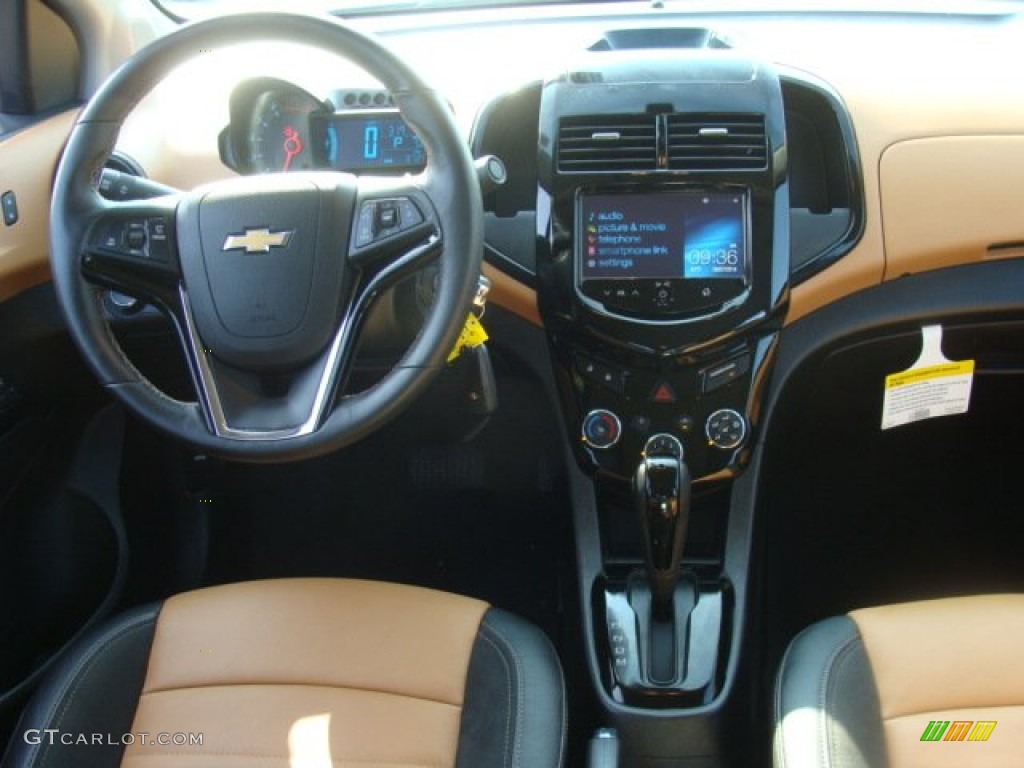 2014 Chevrolet Sonic LTZ Hatchback Dusk Jet Black/Mojave Dashboard Photo #96142082