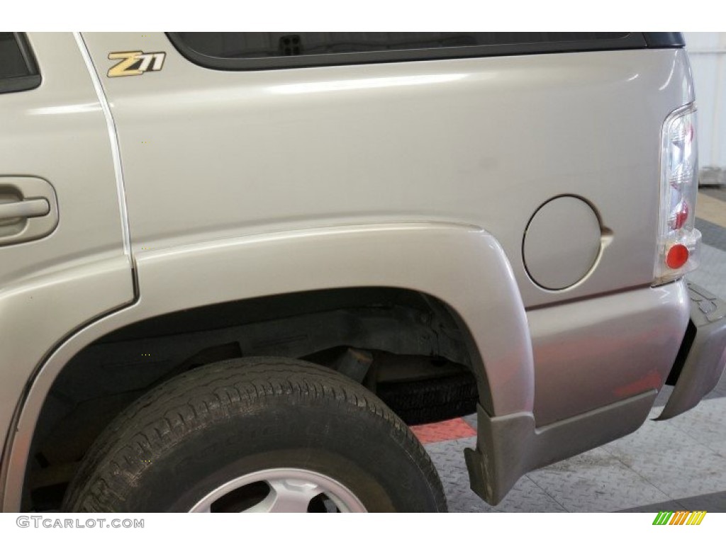 2002 Tahoe Z71 4x4 - Light Pewter Metallic / Tan/Neutral photo #64