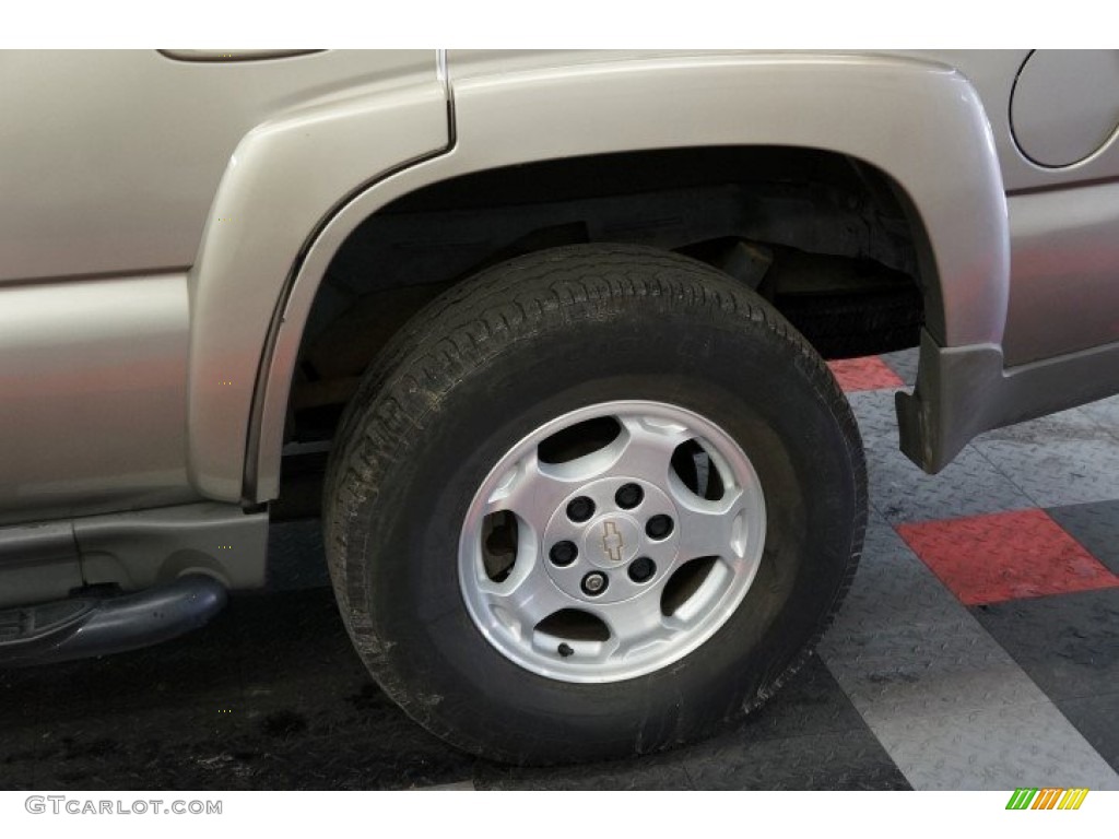 2002 Tahoe Z71 4x4 - Light Pewter Metallic / Tan/Neutral photo #65