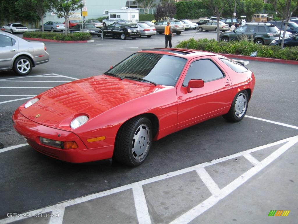 1990 928 S4 - Guards Red / Black photo #1