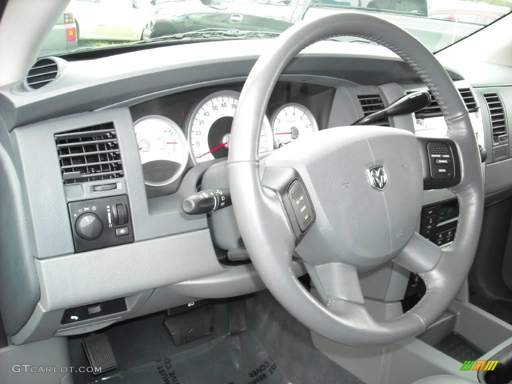 2006 Durango Limited - Atlantic Blue Pearl / Dark Slate Gray/Light Slate Gray photo #17