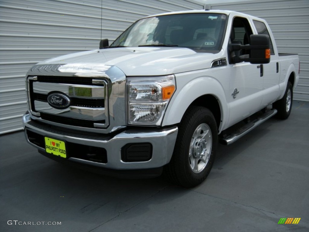 2015 F250 Super Duty XLT Crew Cab - Oxford White / Steel photo #7