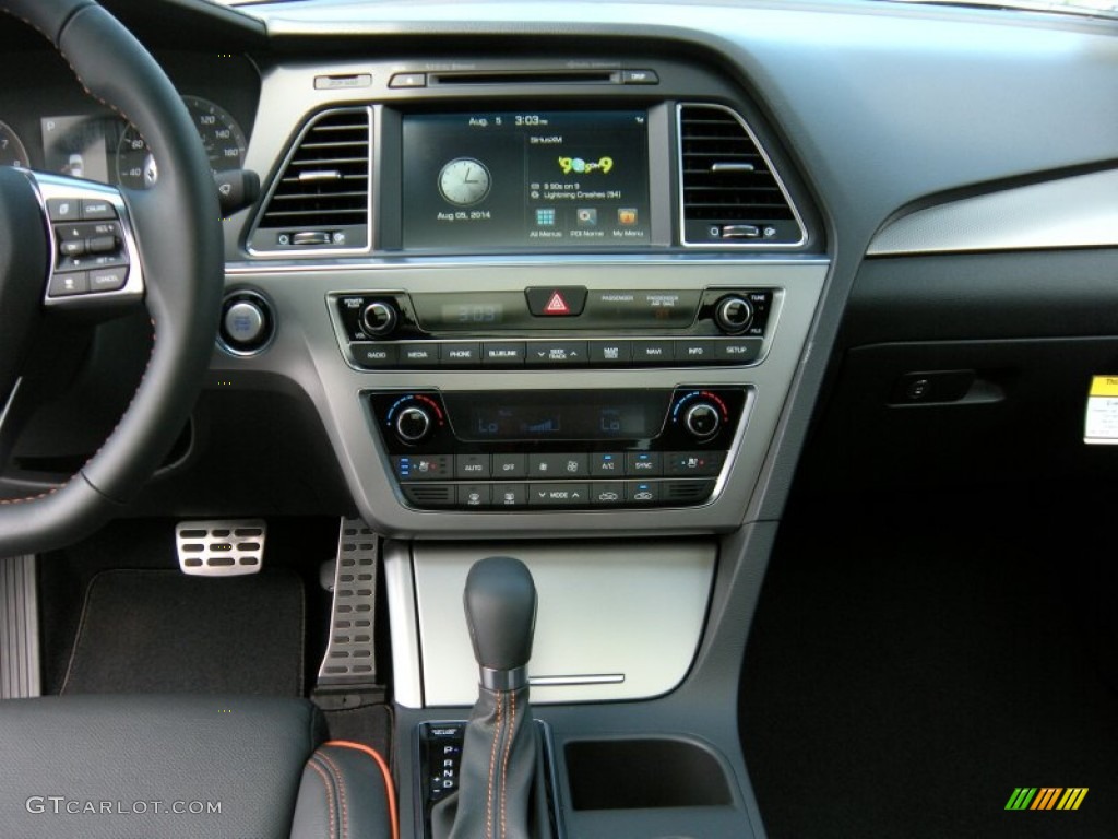 2015 Hyundai Sonata Sport 2.0T Controls Photo #96168651
