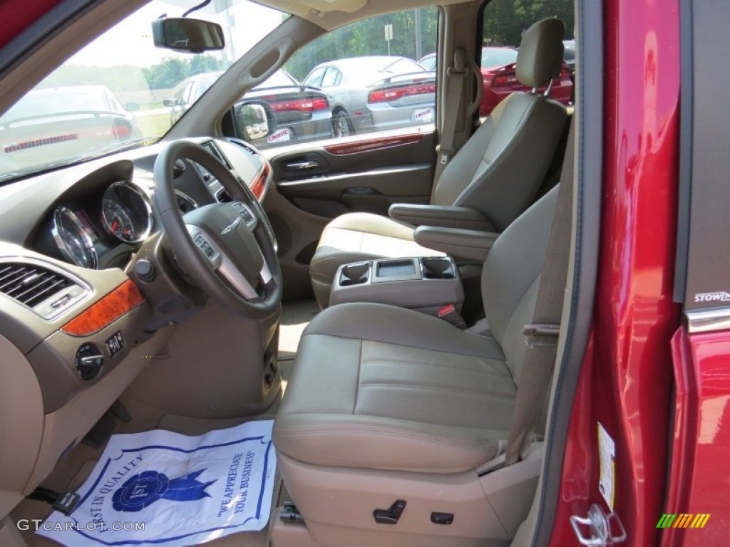 2014 Town & Country Touring - Deep Cherry Red Crystal Pearl / Dark Frost Beige/Medium Frost Beige photo #9