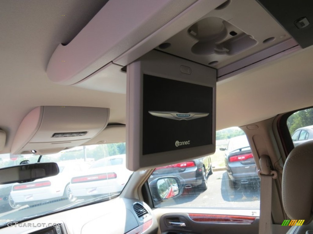 2014 Town & Country Touring - Deep Cherry Red Crystal Pearl / Dark Frost Beige/Medium Frost Beige photo #13