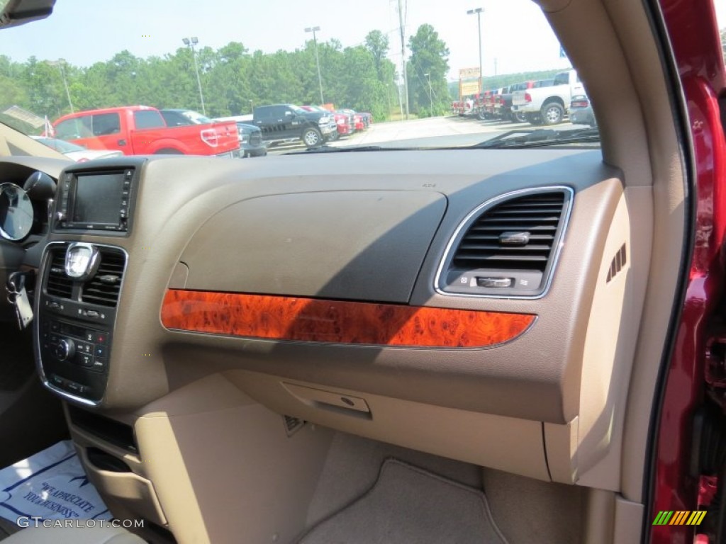 2014 Town & Country Touring - Deep Cherry Red Crystal Pearl / Dark Frost Beige/Medium Frost Beige photo #20