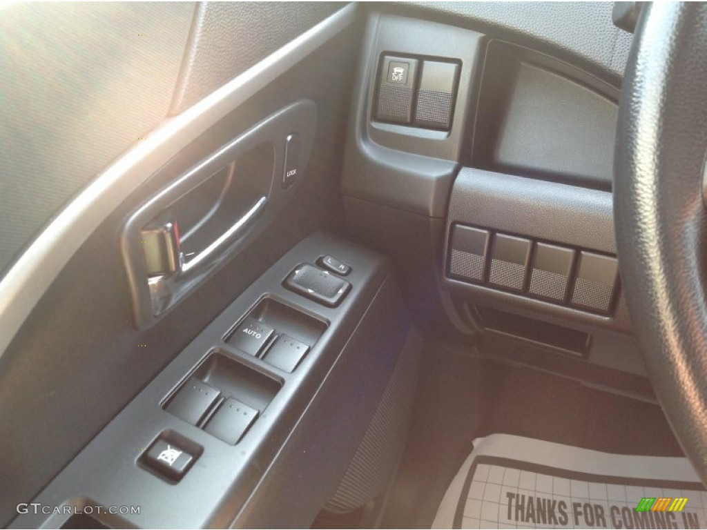 2013 MAZDA5 Sport - Liquid Silver Metallic / Black photo #10