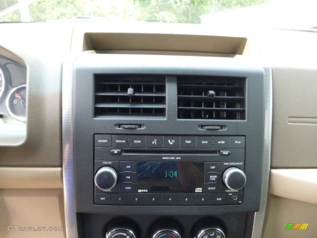 2008 Liberty Sport 4x4 - Red Rock Crystal Pearl / Pastel Pebble Beige photo #16