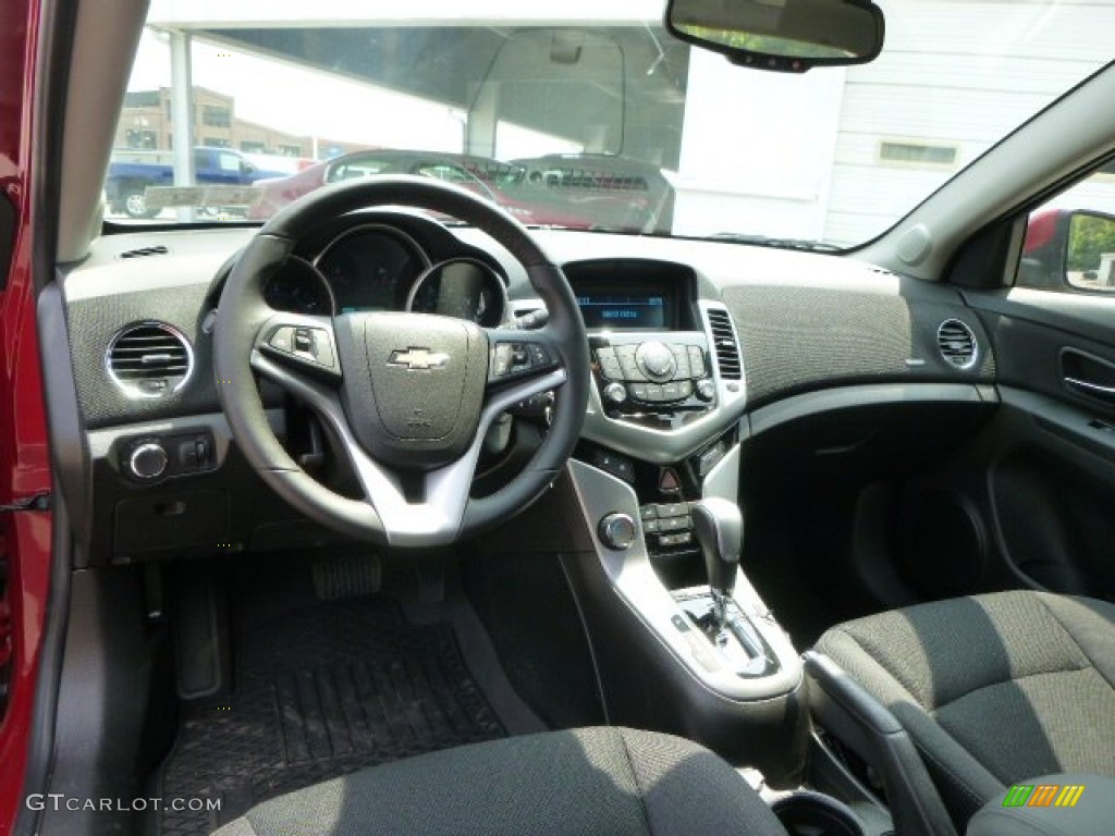2014 Cruze LT - Crystal Red Tintcoat / Jet Black/Sport Red photo #14