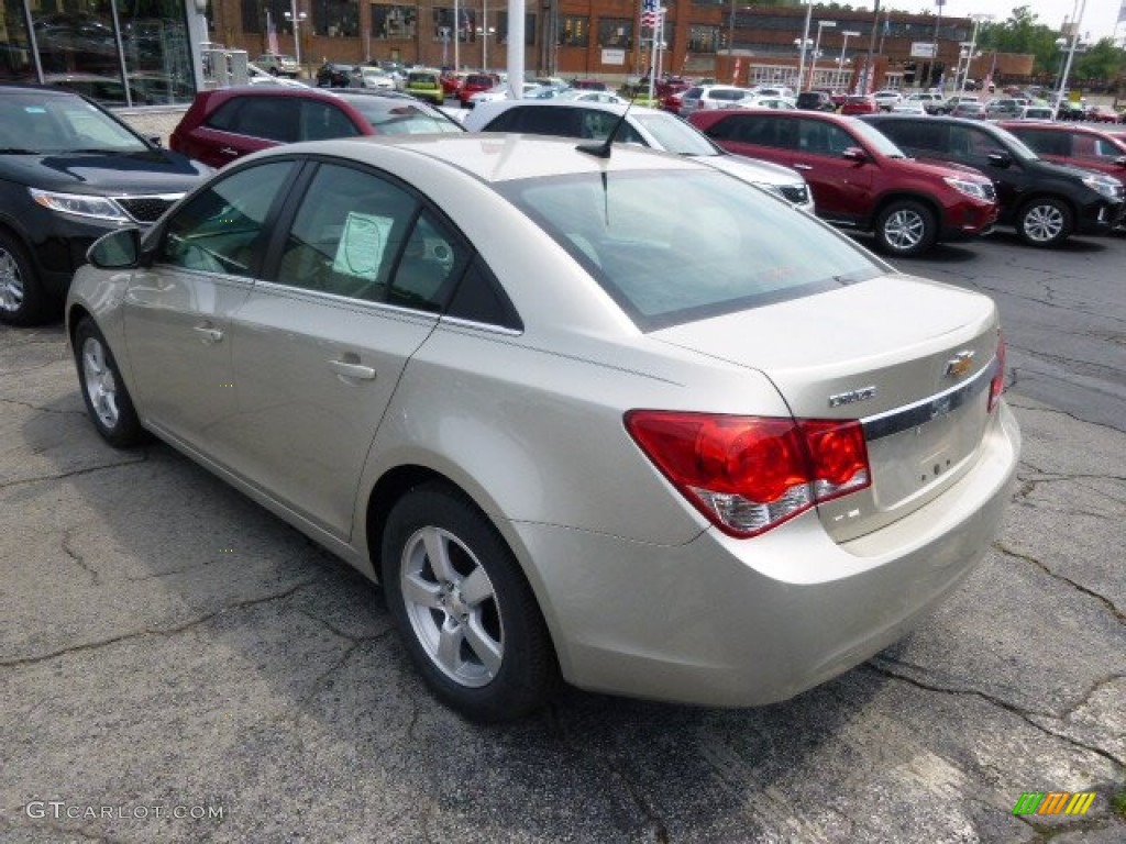 2014 Cruze LT - Champagne Silver Metallic / Medium Titanium photo #6