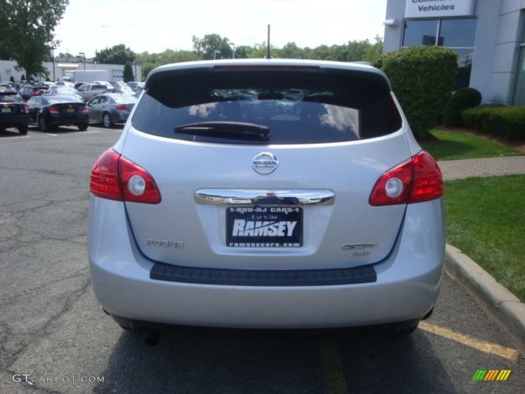 2012 Rogue S AWD - Brilliant Silver / Black photo #6