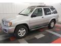 2002 Chrome Silver Metallic Nissan Pathfinder SE 4x4  photo #10