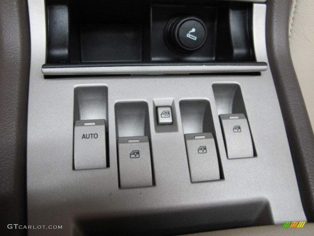 2004 Aviator Luxury AWD - Black / Light Parchment photo #33
