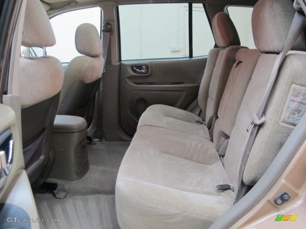 2004 Santa Fe GLS 4WD - Sandstone / Beige photo #17