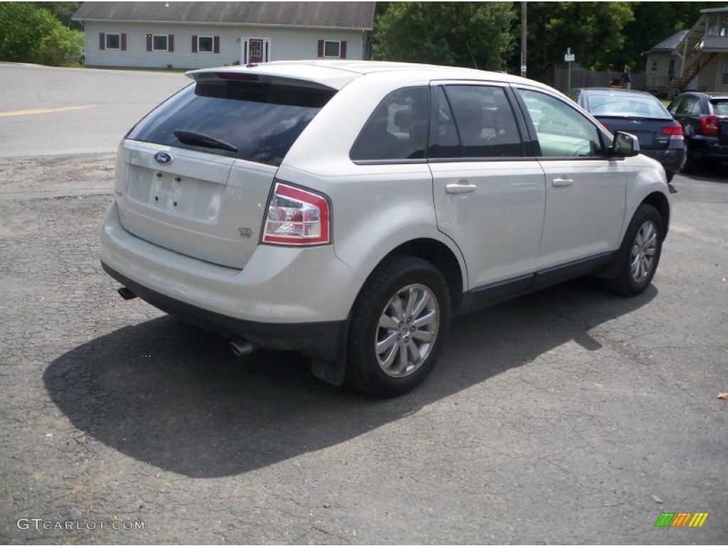 2007 Edge SEL Plus AWD - Light Sage Metallic / Camel photo #3