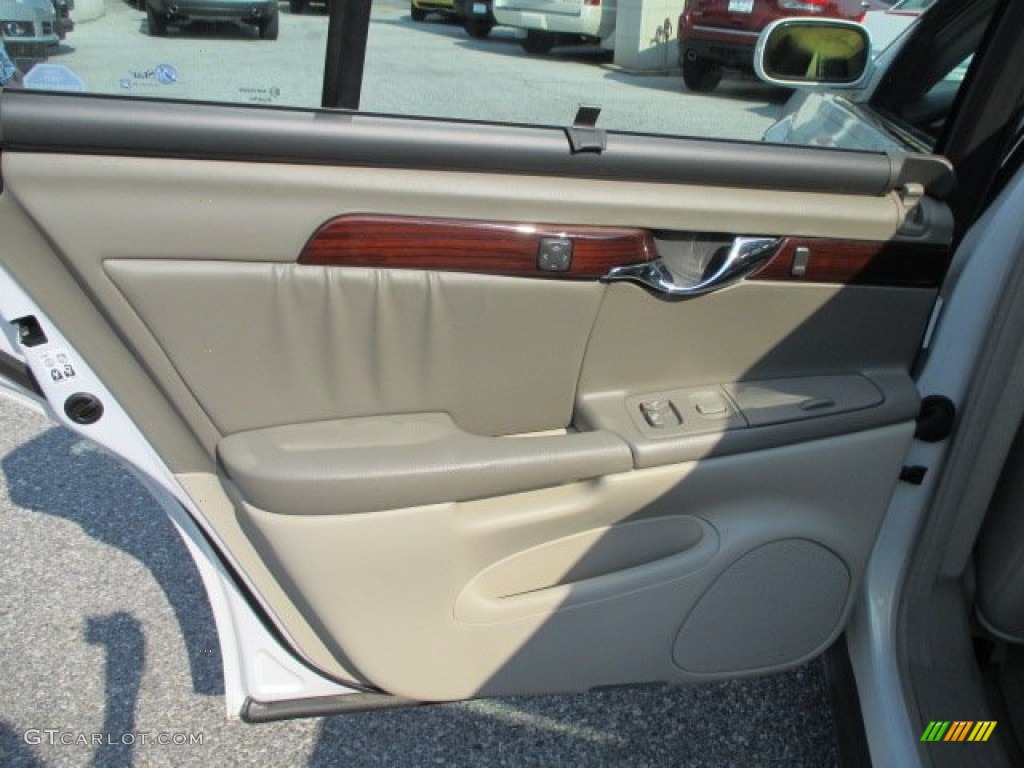 2004 DeVille DHS - White Lightning / Shale photo #25