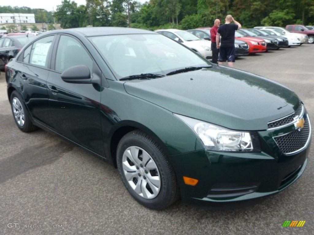 2014 Cruze LS - Rainforest Green Metallic / Jet Black/Medium Titanium photo #7