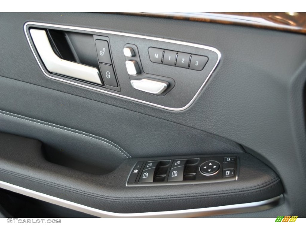 2014 E 350 4Matic Sedan - Paladium Silver Metallic / Black photo #30