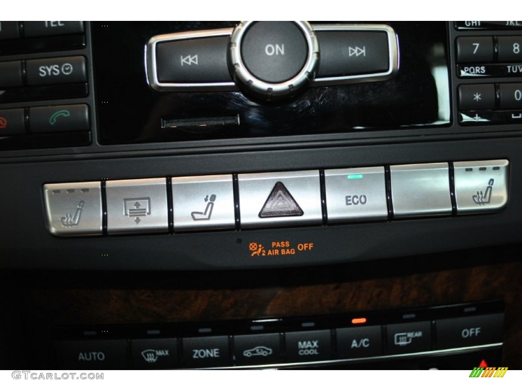 2014 E 350 4Matic Sedan - Paladium Silver Metallic / Black photo #32