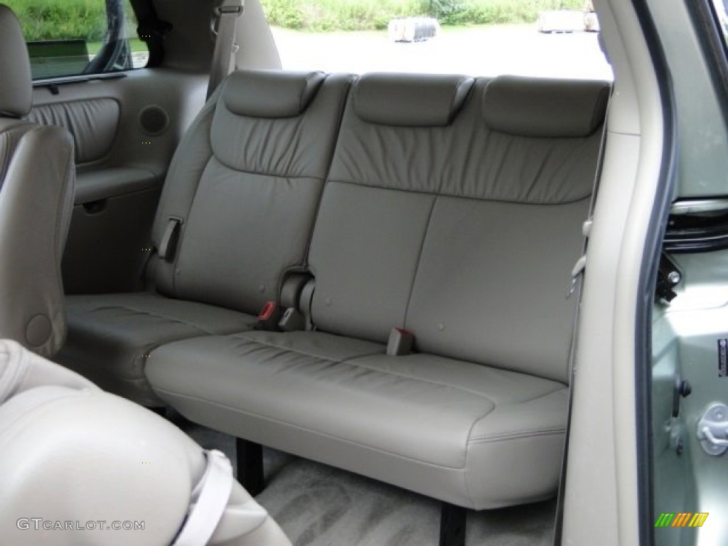2007 Sienna XLE - Silver Pine Mica / Taupe photo #20