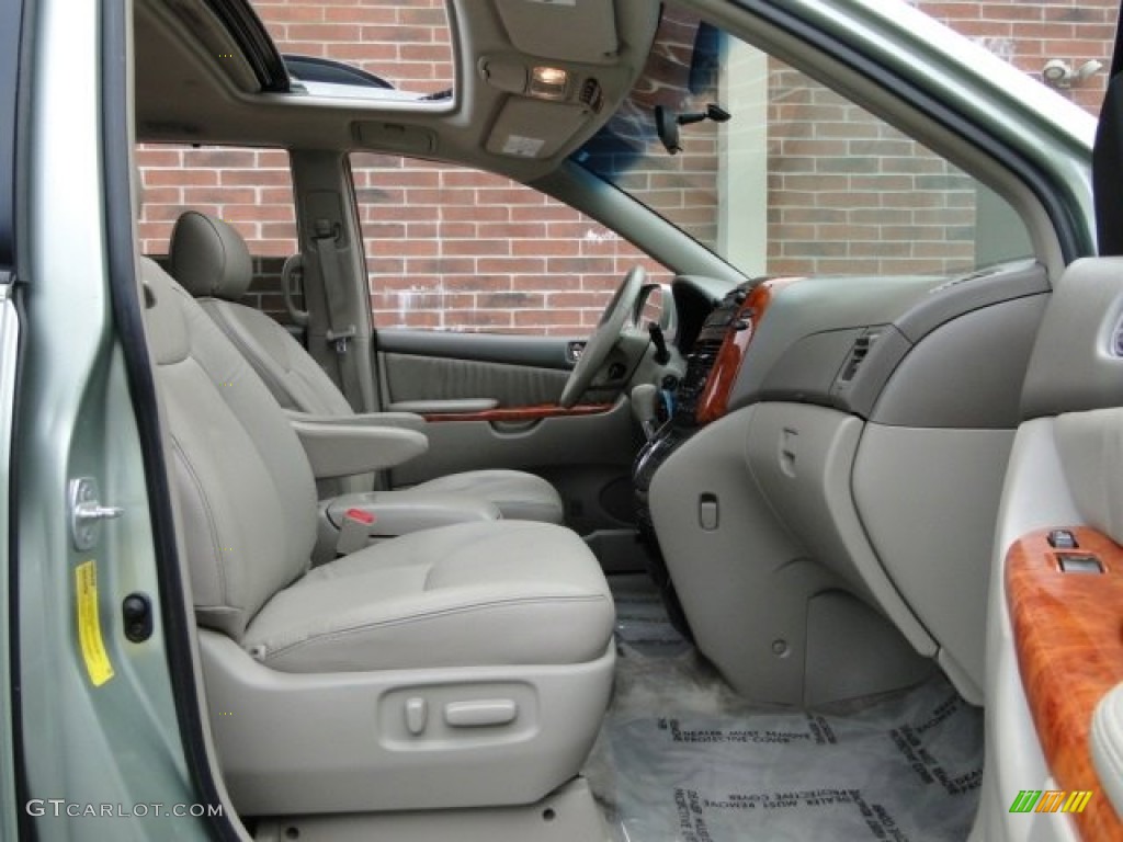 2007 Sienna XLE - Silver Pine Mica / Taupe photo #25