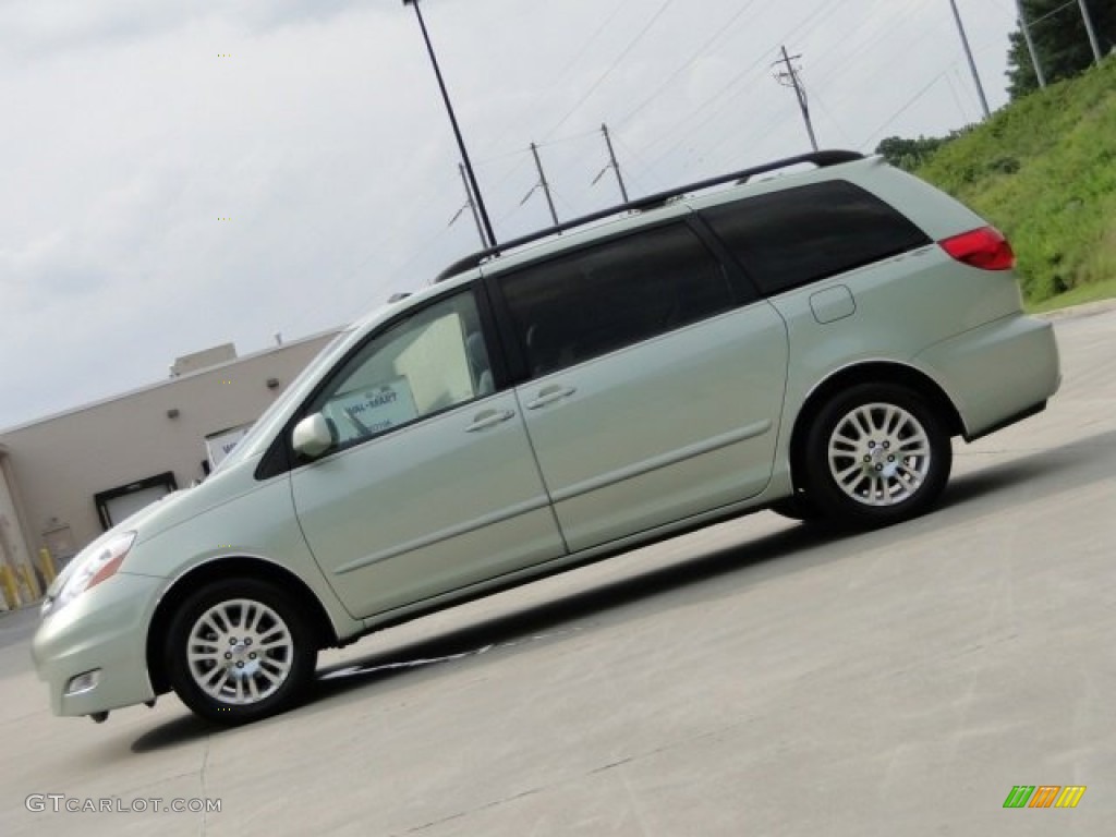 2007 Sienna XLE - Silver Pine Mica / Taupe photo #31