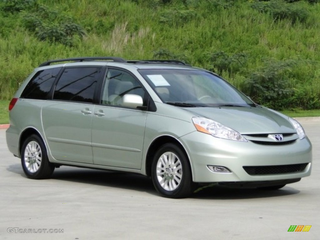 2007 Sienna XLE - Silver Pine Mica / Taupe photo #36