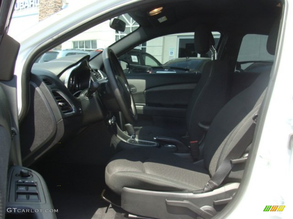 2014 Avenger SE - Bright White / Black photo #14