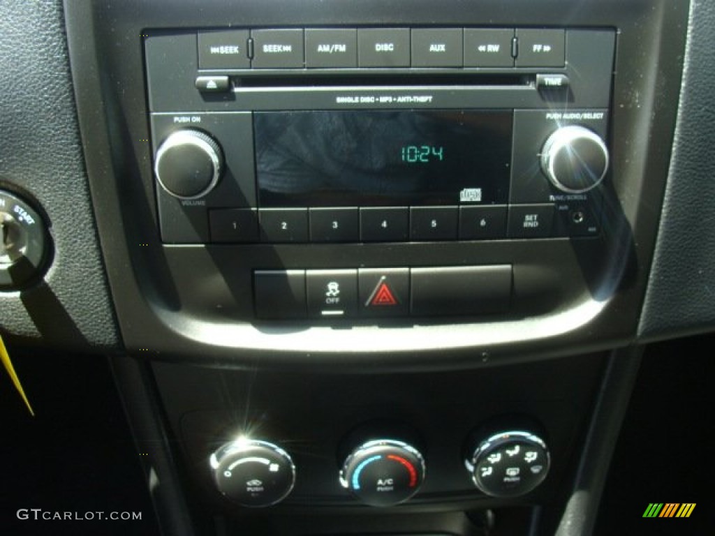 2014 Avenger SE - Bright White / Black photo #21