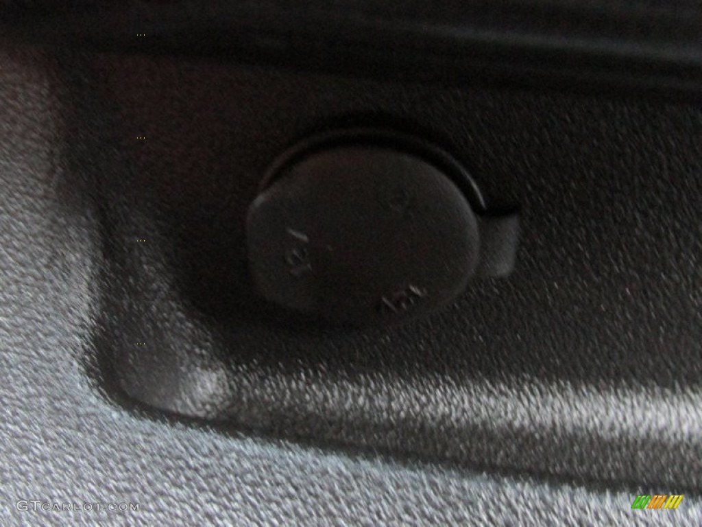 2009 G5  - Black / Ebony photo #33