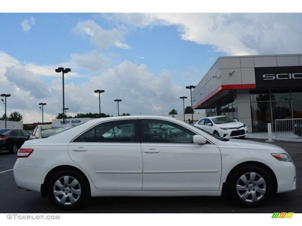 2010 Camry LE - Super White / Ash Gray photo #2