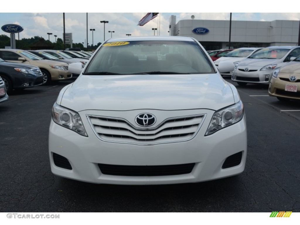2010 Camry LE - Super White / Ash Gray photo #7
