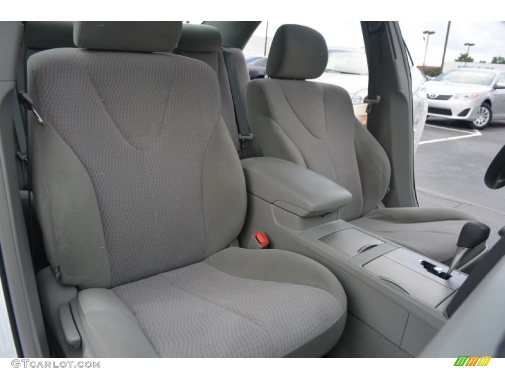 2010 Camry LE - Super White / Ash Gray photo #16