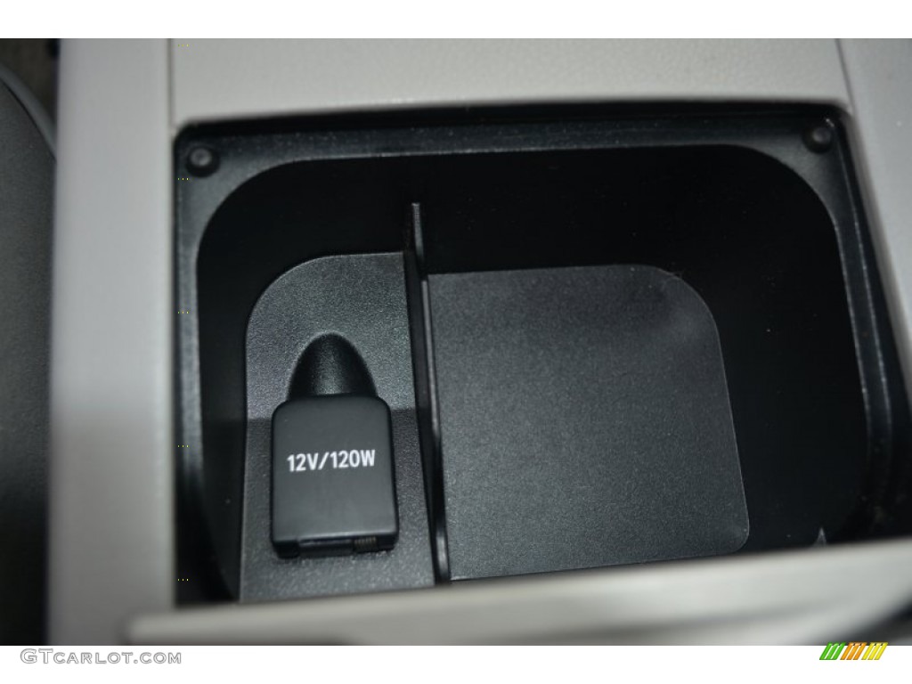 2010 Camry LE - Super White / Ash Gray photo #21