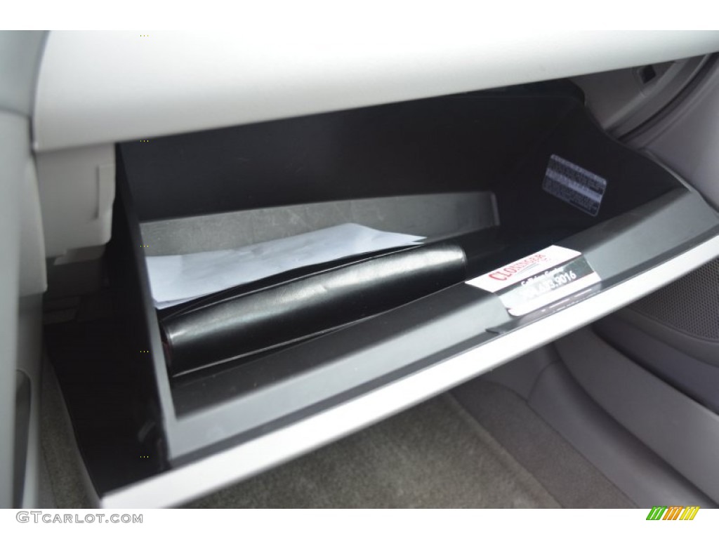 2010 Camry LE - Super White / Ash Gray photo #27