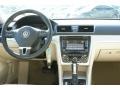 Black - Passat 2.5L SE Photo No. 25