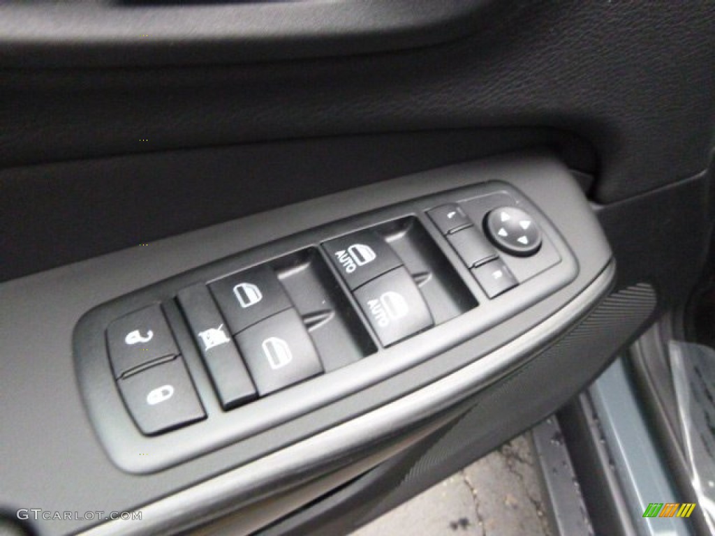 2015 Jeep Cherokee Trailhawk 4x4 Controls Photo #96263262