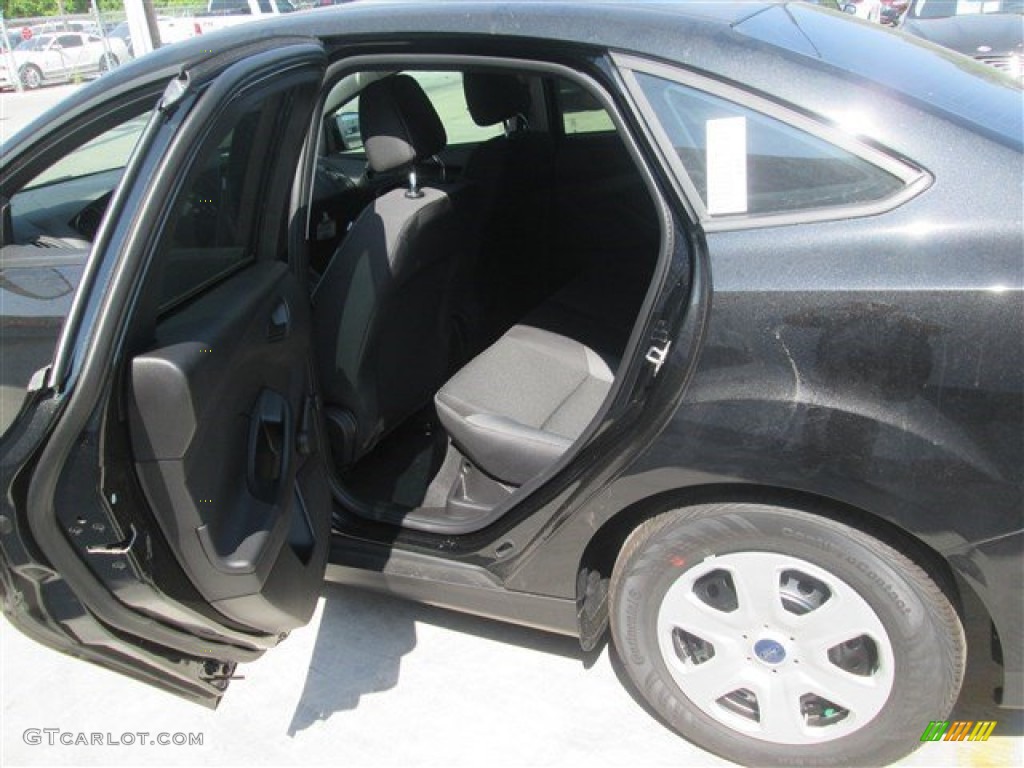 2014 Focus S Sedan - Tuxedo Black / Charcoal Black photo #13