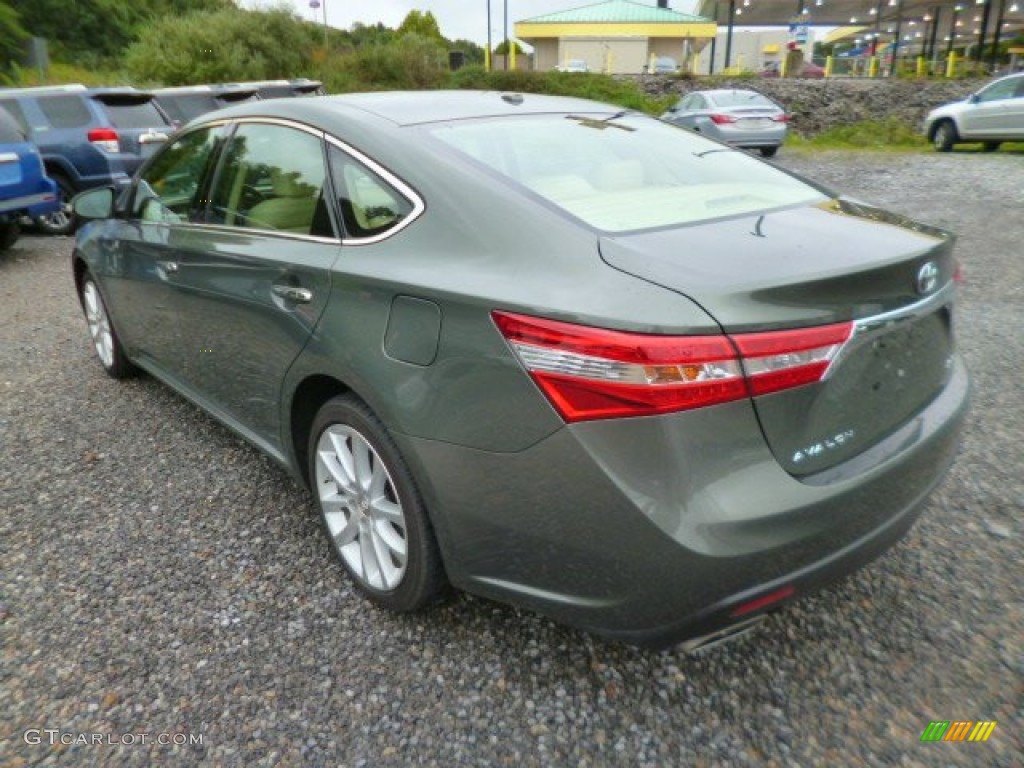 2013 Avalon XLE - Cypress Green Pearl / Almond photo #4