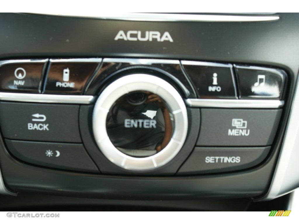 2015 Acura TLX 3.5 Technology Controls Photo #96275154
