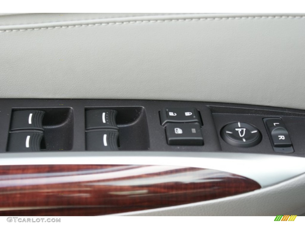 2015 Acura TLX 3.5 Technology Controls Photo #96275262
