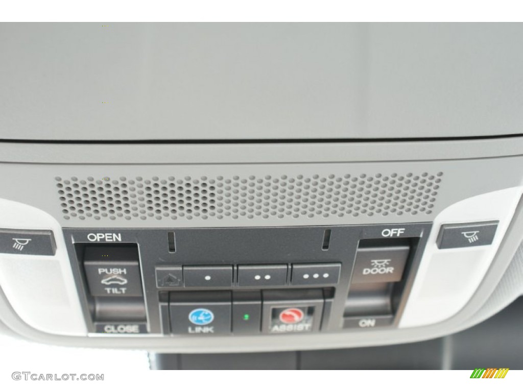 2015 Acura TLX 3.5 Technology Controls Photos
