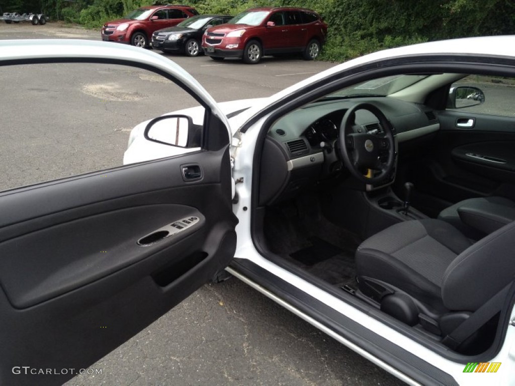 2006 Cobalt LT Coupe - Summit White / Ebony photo #14