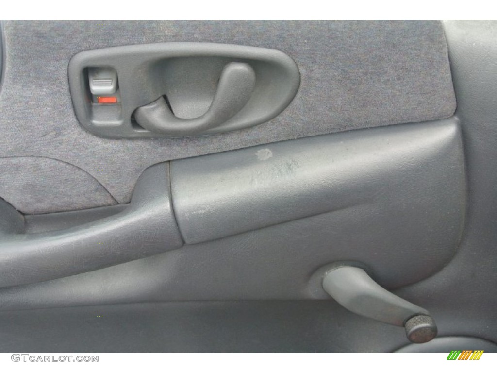 1999 S10 LS Regular Cab - Victory Red / Medium Gray photo #12